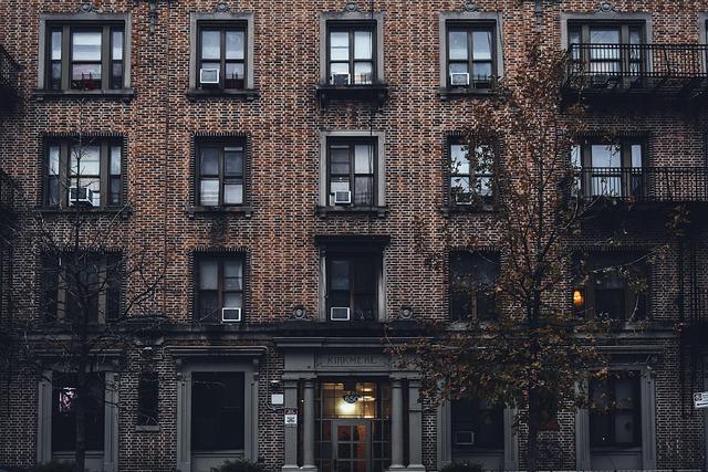 New York Unlocked: Your Ultimate Travel Guide to the Heartbeat of the Big Apple and Its Wonders